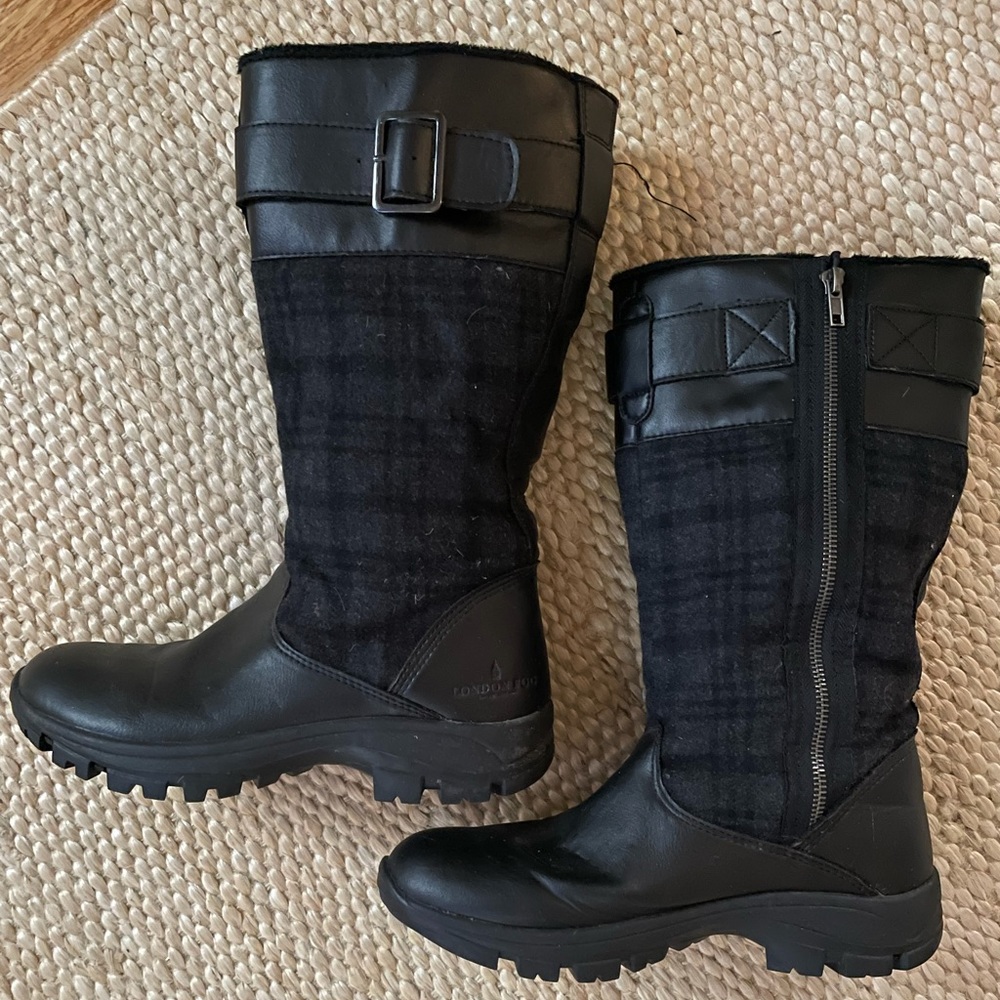 Women’s size 9 boots
